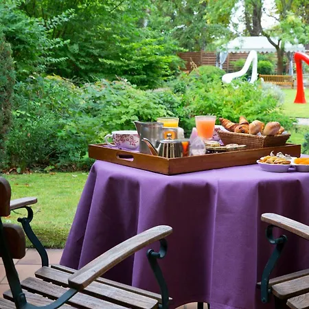 Hotel Cazaudehore, Maison Forestiere De Charme, Restaurant Gastronomique, Terrasse Ombragee Et Jardin Saint-Germain-en-Laye