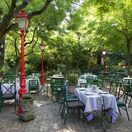 Hotel Cazaudehore Restaurant Gastronomique Terrasse Et Jardins