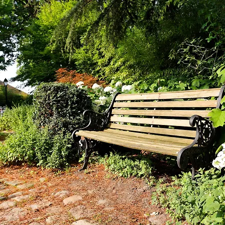 Cazaudehore Restaurant Gastronomique Terrasse Et Jardins 4*