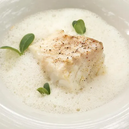 Cazaudehore Restaurant Gastronomique Terrasse Et Jardins 4*