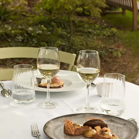 Cazaudehore Restaurant Gastronomique Terrasse Et Jardins Saint-Germain-en-Laye
