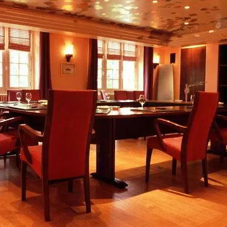 Cazaudehore, Maison Forestiere De Charme, Restaurant Gastronomique, Terrasse Ombragee Et Jardin