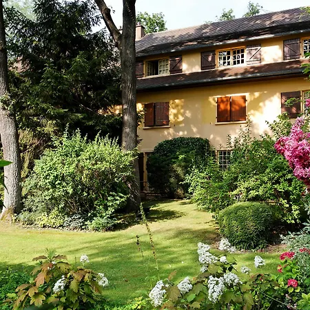Hotel Cazaudehore, Maison Forestiere De Charme, Restaurant Gastronomique, Terrasse Ombragee Et Jardin Saint-Germain-en-Laye