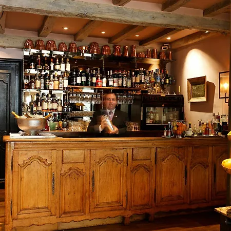 Cazaudehore, Maison Forestiere De Charme, Restaurant Gastronomique, Terrasse Ombragee Et Jardin 4* Saint-Germain-en-Laye